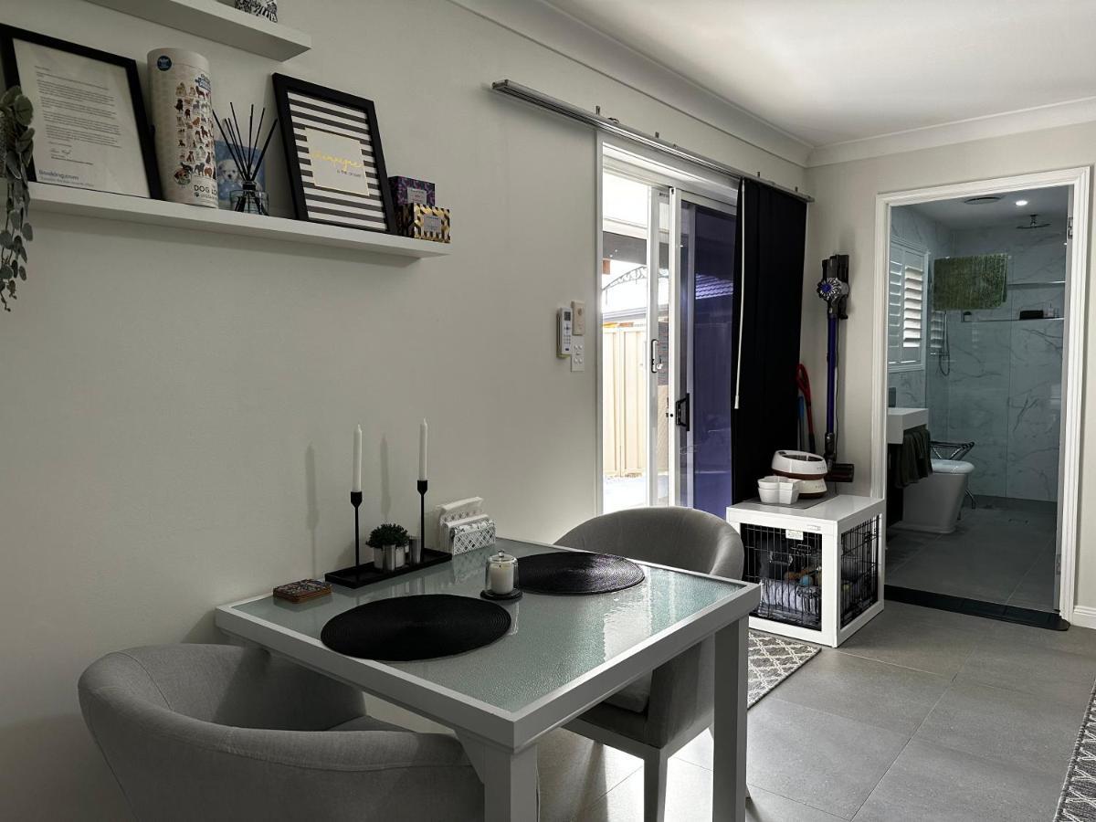 Luxury Boutique Self-Contained Private Granny Flat Villa Ormeau Bagian luar foto